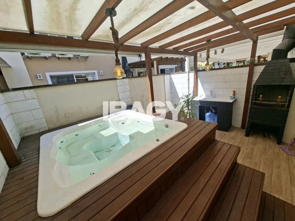 84 m² unfurnished house with open-plan kitchen