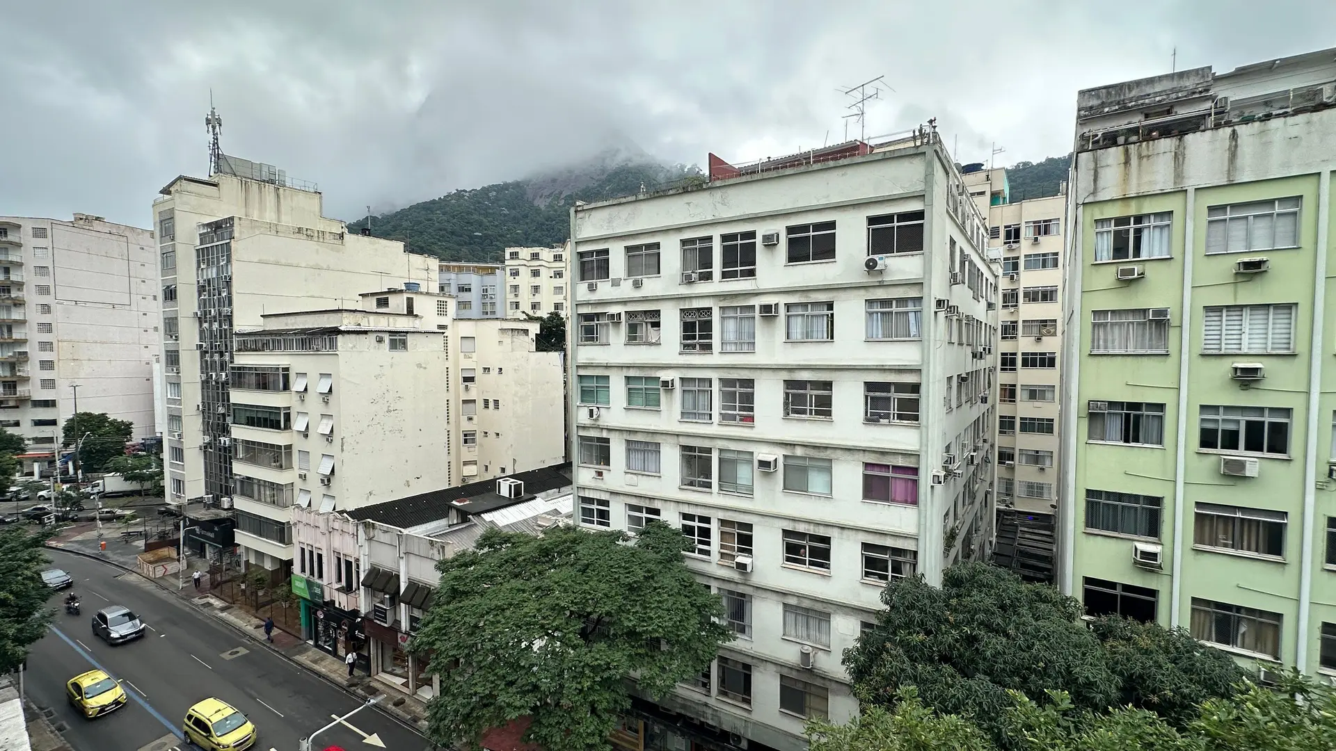 1-bedroom apartment with a separate kitchen and no parking — photo 9