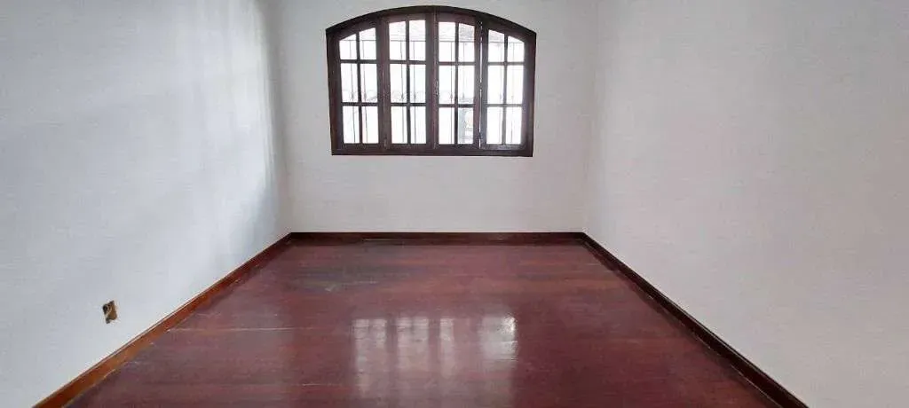 3-bedroom house with a bathtub in Rio de Janeiro — photo 36
