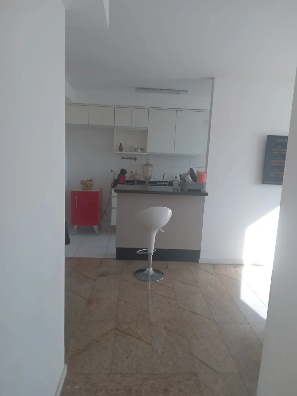 Apartamento de 2 quartos com cozinha integrada e 64 m²