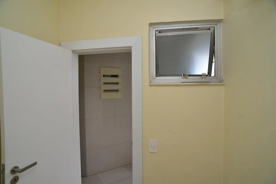 Ванна та 4 спальні: квартира 300 м² — photo 69