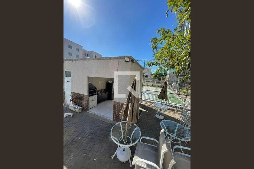 Apartamento de 2 quartos com cozinha fechada e 43 m² — photo 8