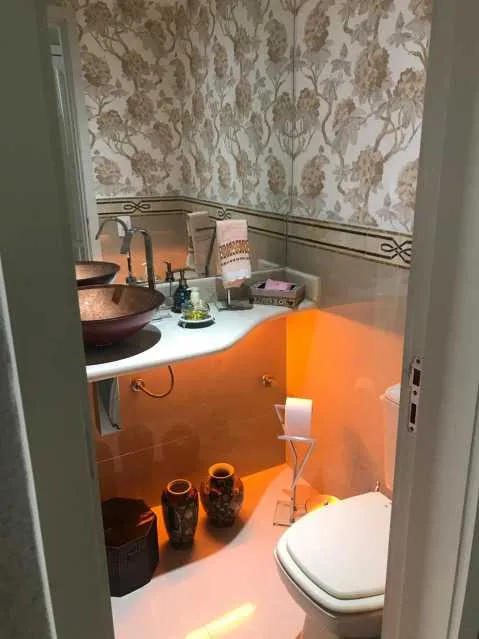 Apartamento mobiliado com 4 quartos e 5 banheiros — photo 11