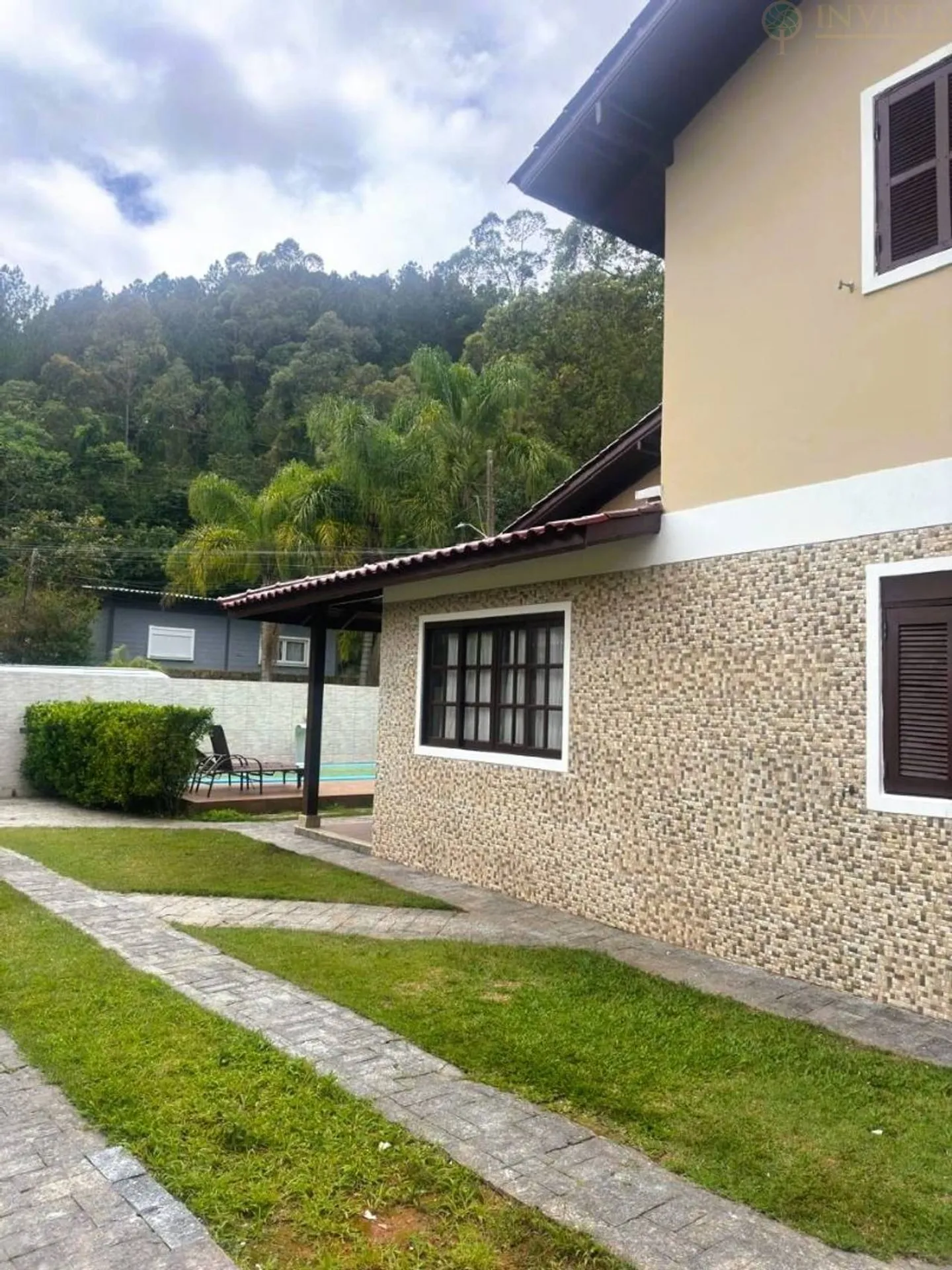 4-bedroom house with a grill on the balcony in Florianópolis — photo 20