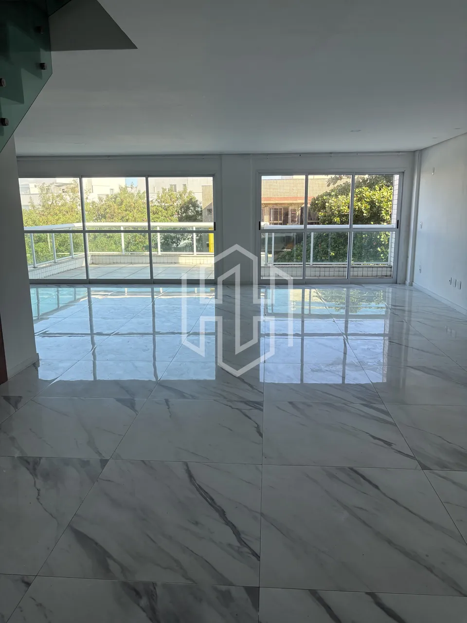 Apartamento sem mobília com 3 dormitórios e cozinha americana — photo 5