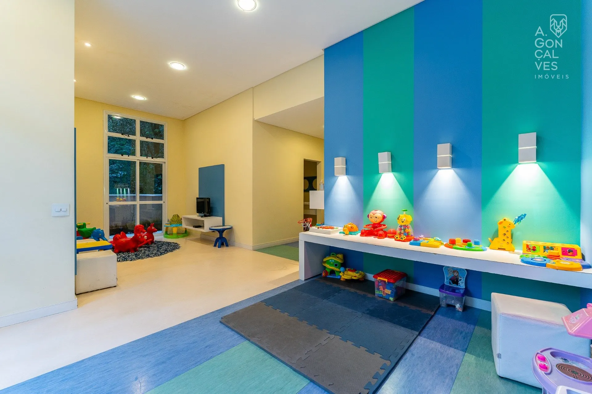 Apartamento de 3 dormitorios y 2 plazas, 233 m² — photo 43