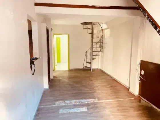 Rental house with 5 bedrooms and 110 m², gas stove