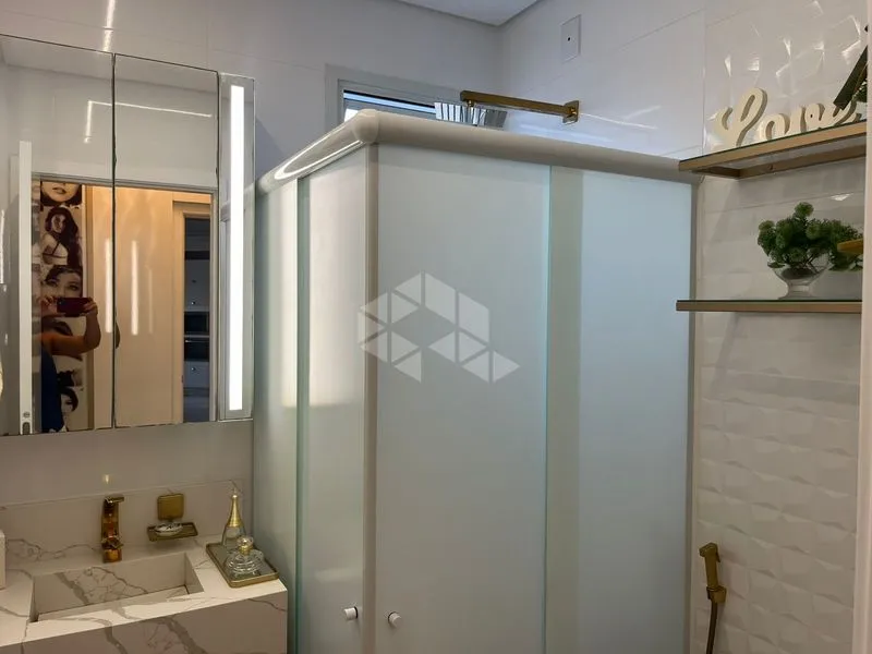 Furnished apartment, 100 m², with a glass-enclosed balcony — photo 19