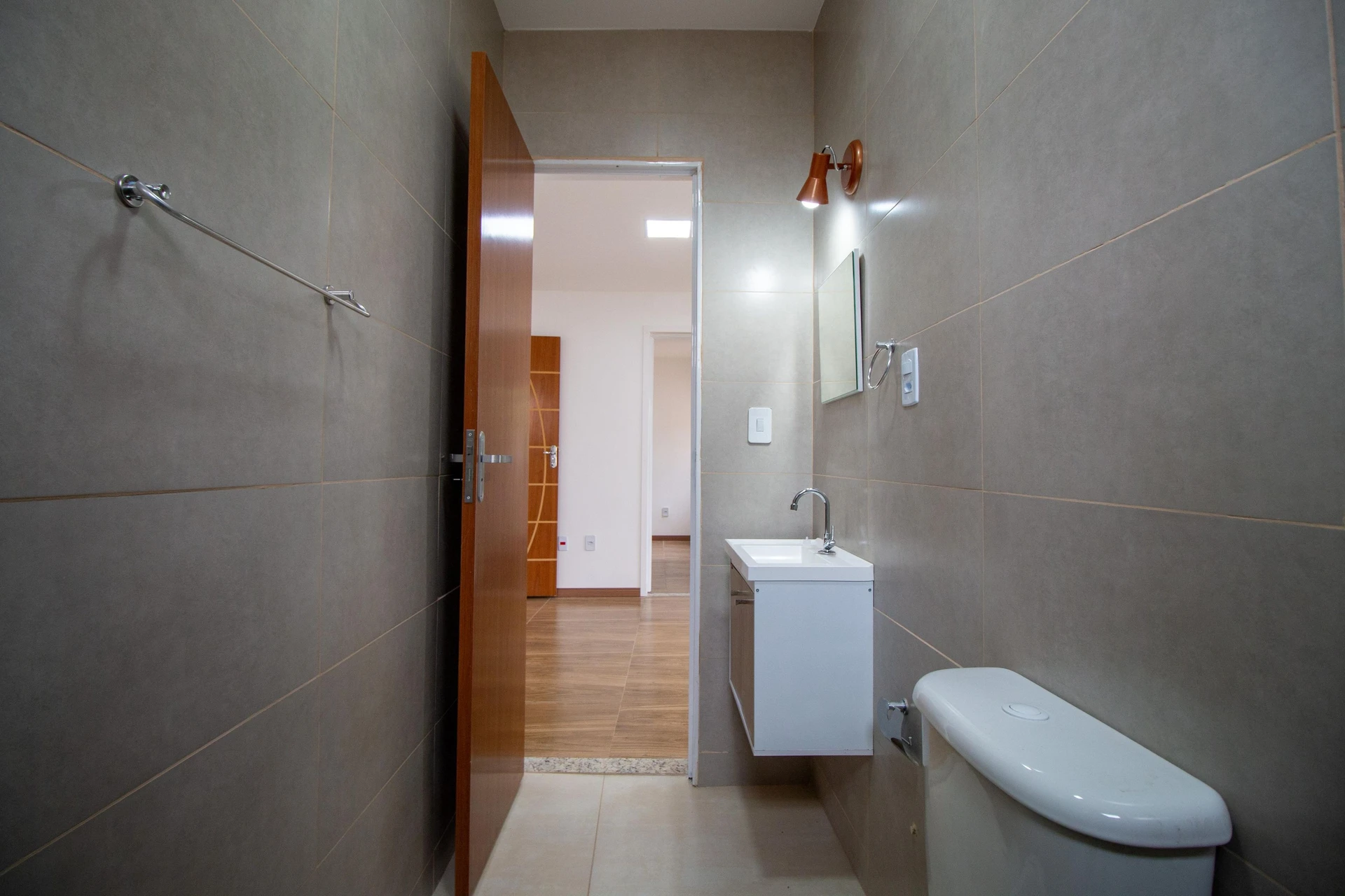 2-bedroom apartment, 1 with its own bathroom, 70 m² — photo 20