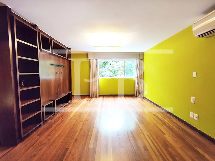 Penthouse with 4 bedrooms and 4 baths, 539 m² — photo 23