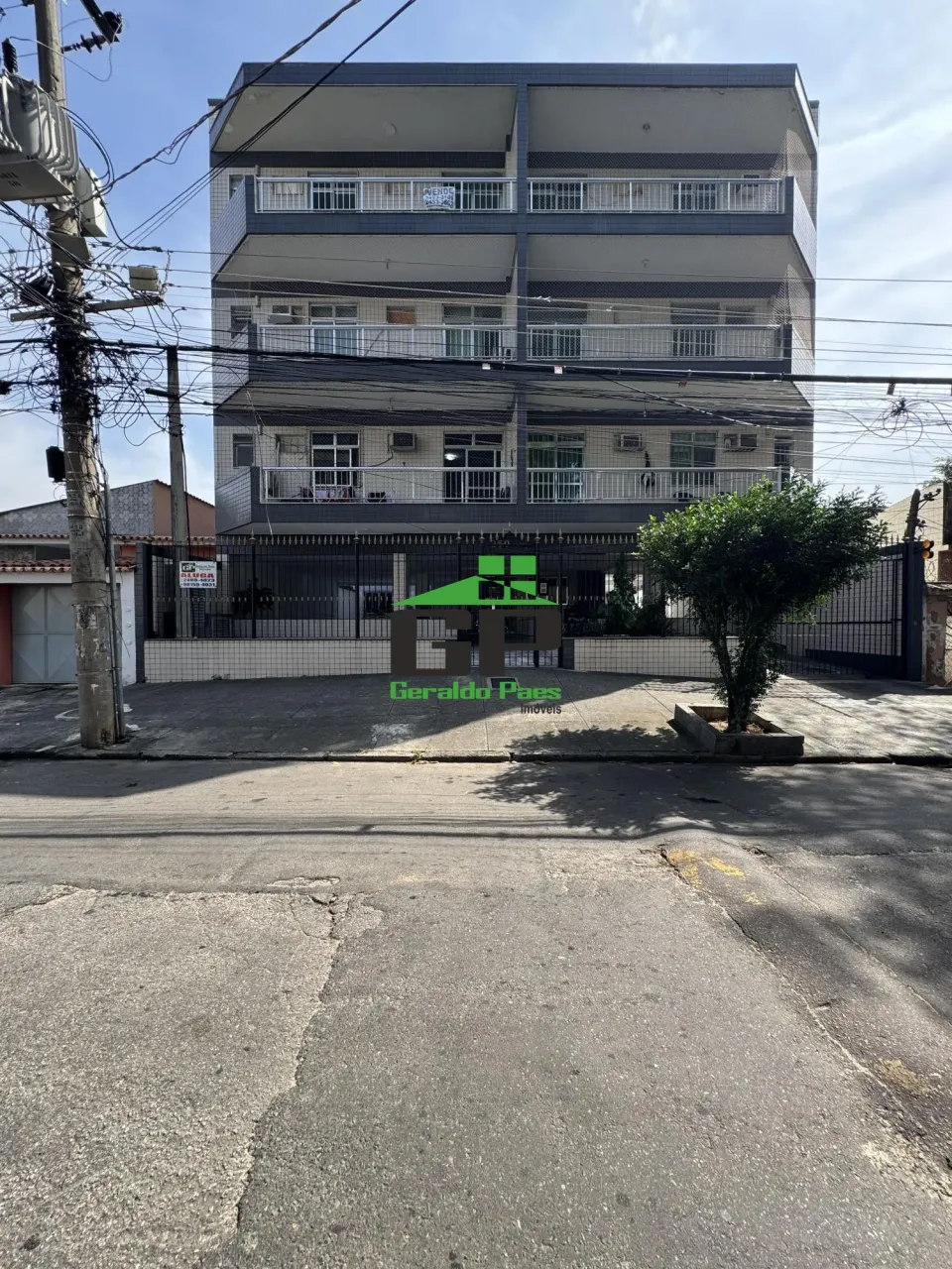 Rental apartment with 2 bedrooms and 2 bathrooms — photo 9