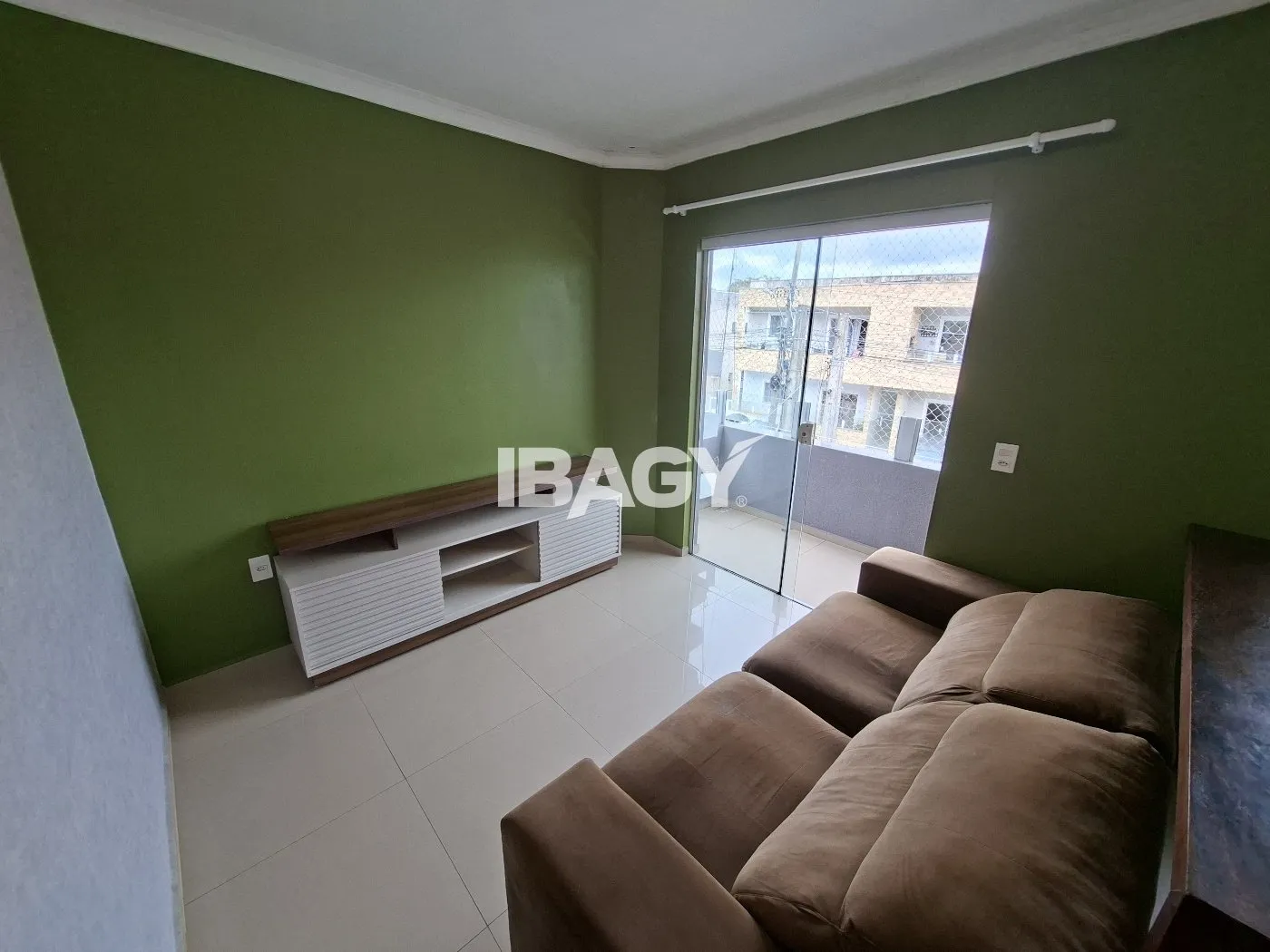 Home office in a 2-bedroom apartment, 50 m²