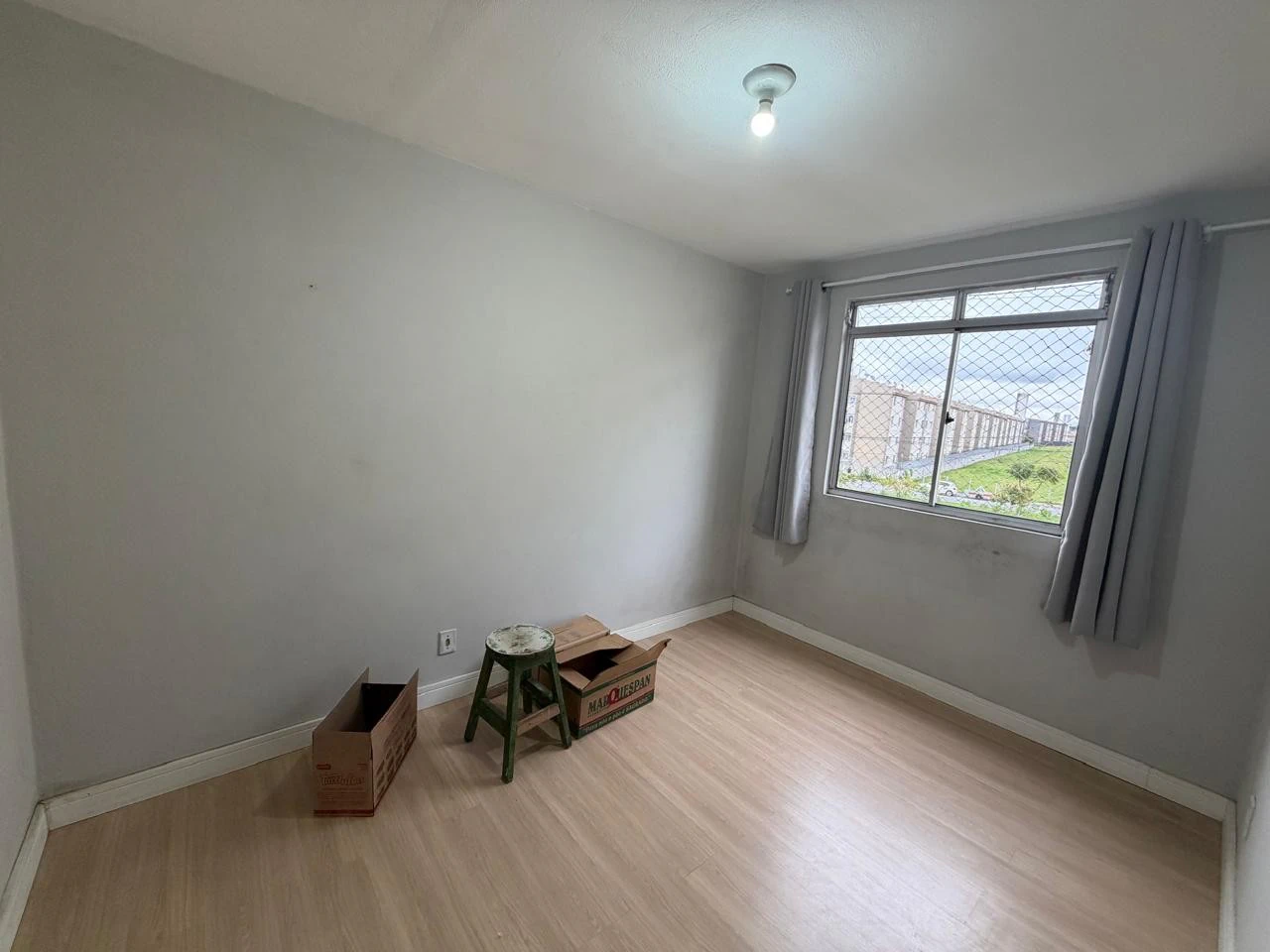 Apartamento com piso de madeira ou laminado, Ganchinho — photo 4