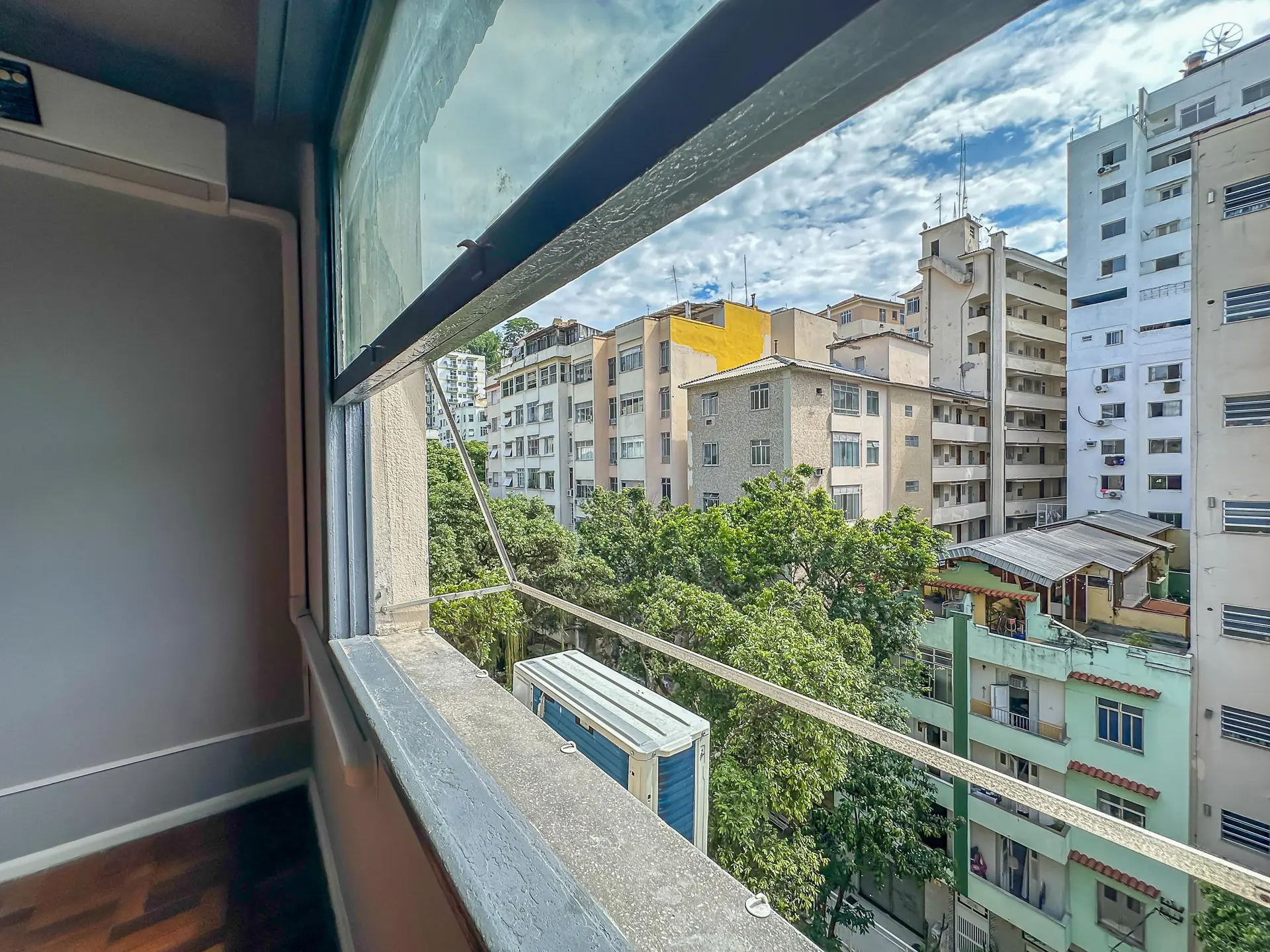Studio, 34 m², com piso de madeira ou laminado — photo 11