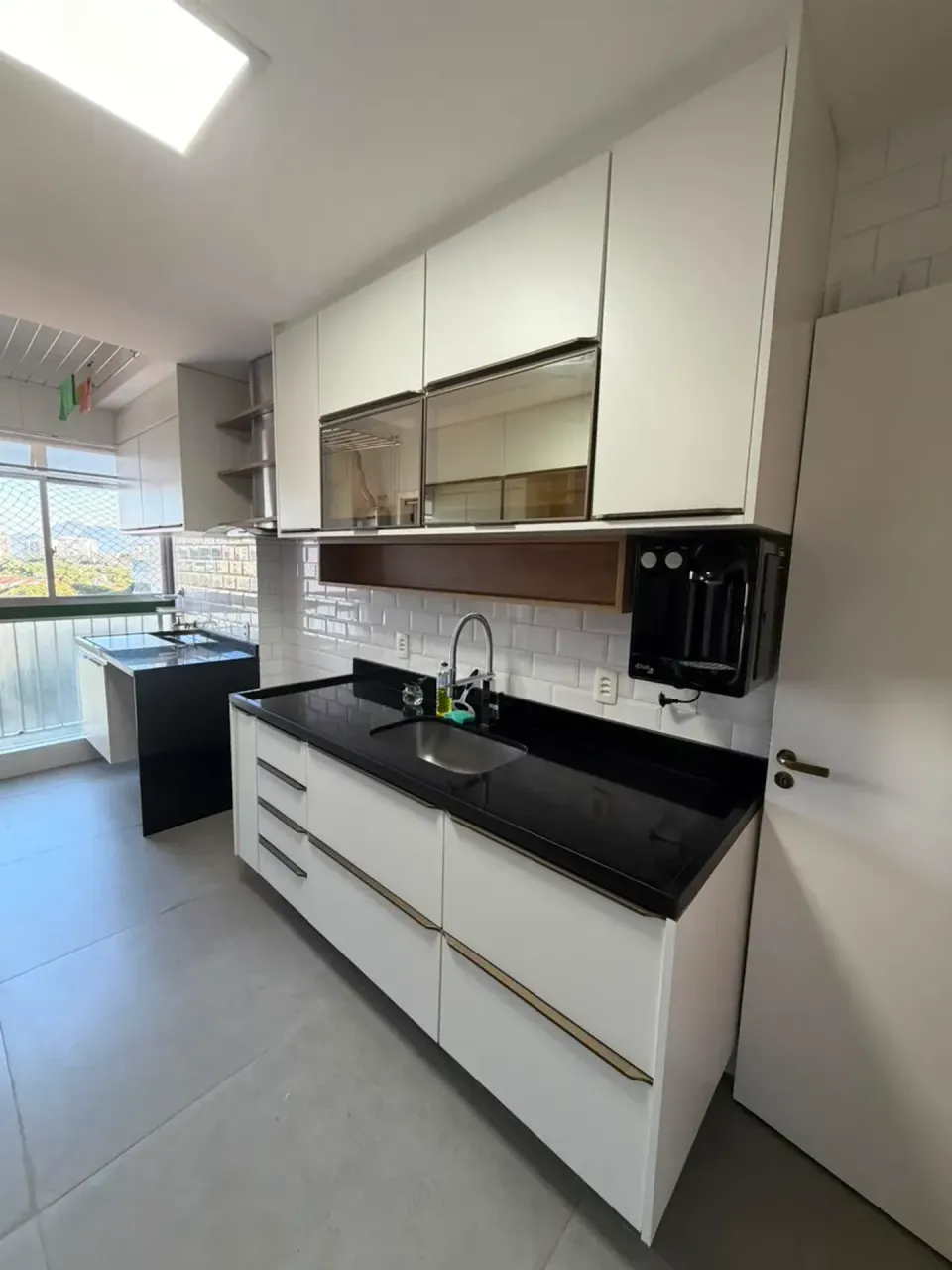 Furnished apartment with 3 bedrooms and 2 bathrooms — photo 13