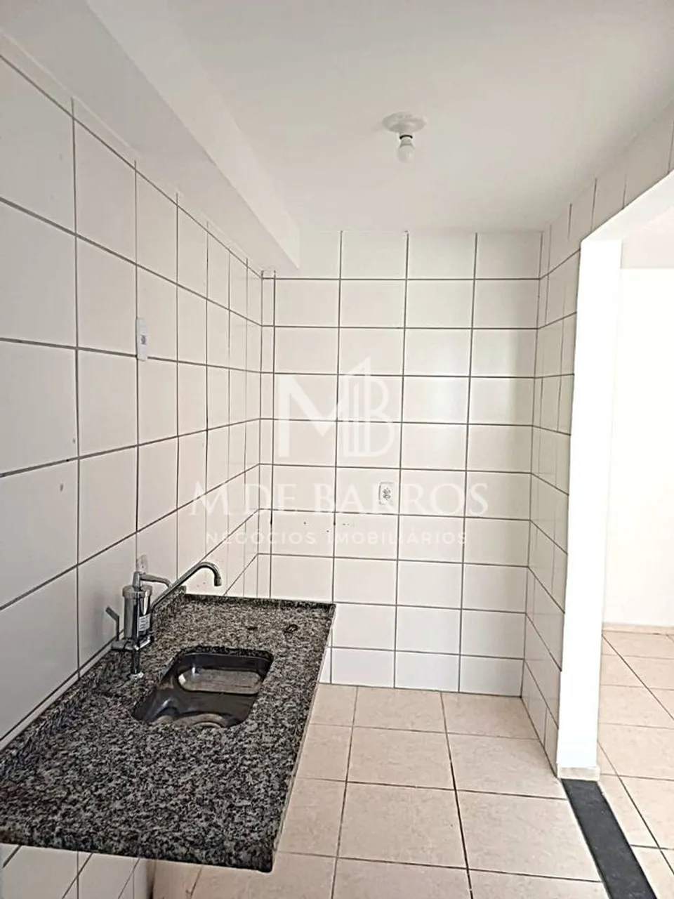 Apartamento sem mobília com 1 quarto e cozinha separada — photo 3