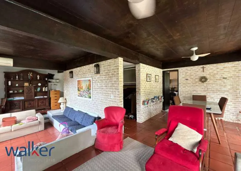 Casa de 291 m² con vista a la montaña y vestidor