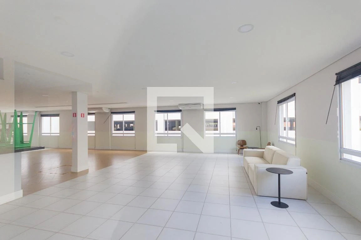 2-bedroom apartment with open-plan kitchen and living room — photo 58