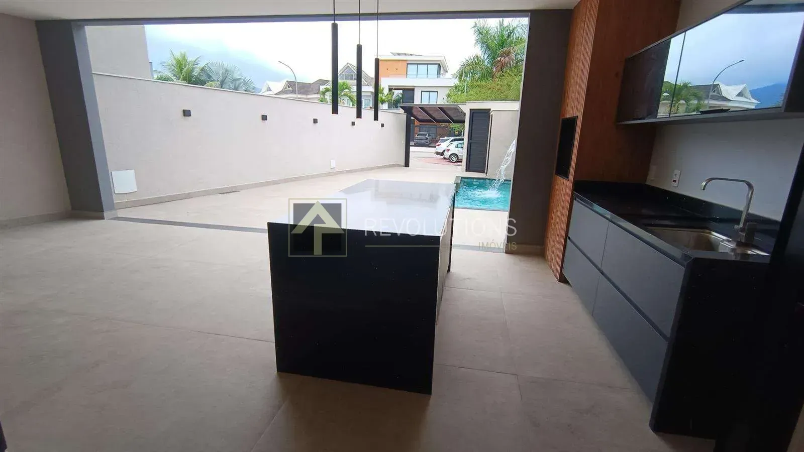 House with 5 bedrooms and 5 en-suites — photo 4