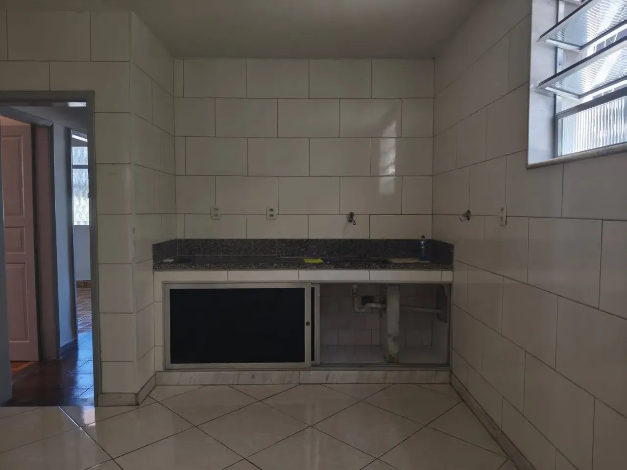 Single-story house for rent with 2 bedrooms and 4 parking spots — photo 34