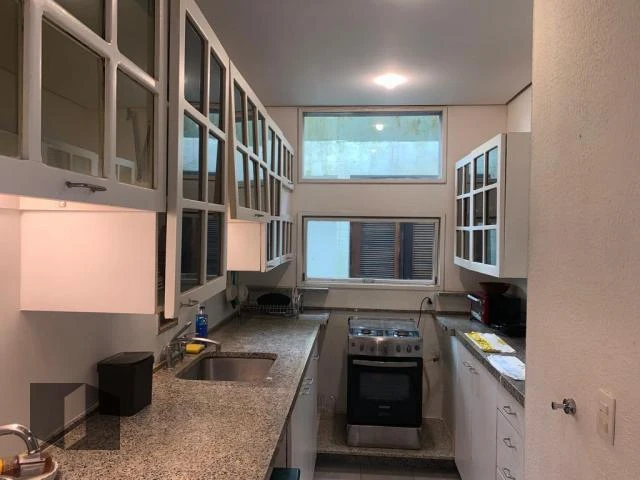Casa com 4 quartos e varanda, estilo rústico — photo 23