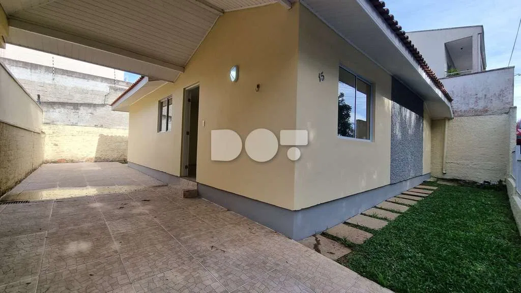 Wood or laminate floors in a 3-bedroom house, 70 m² — photo 4