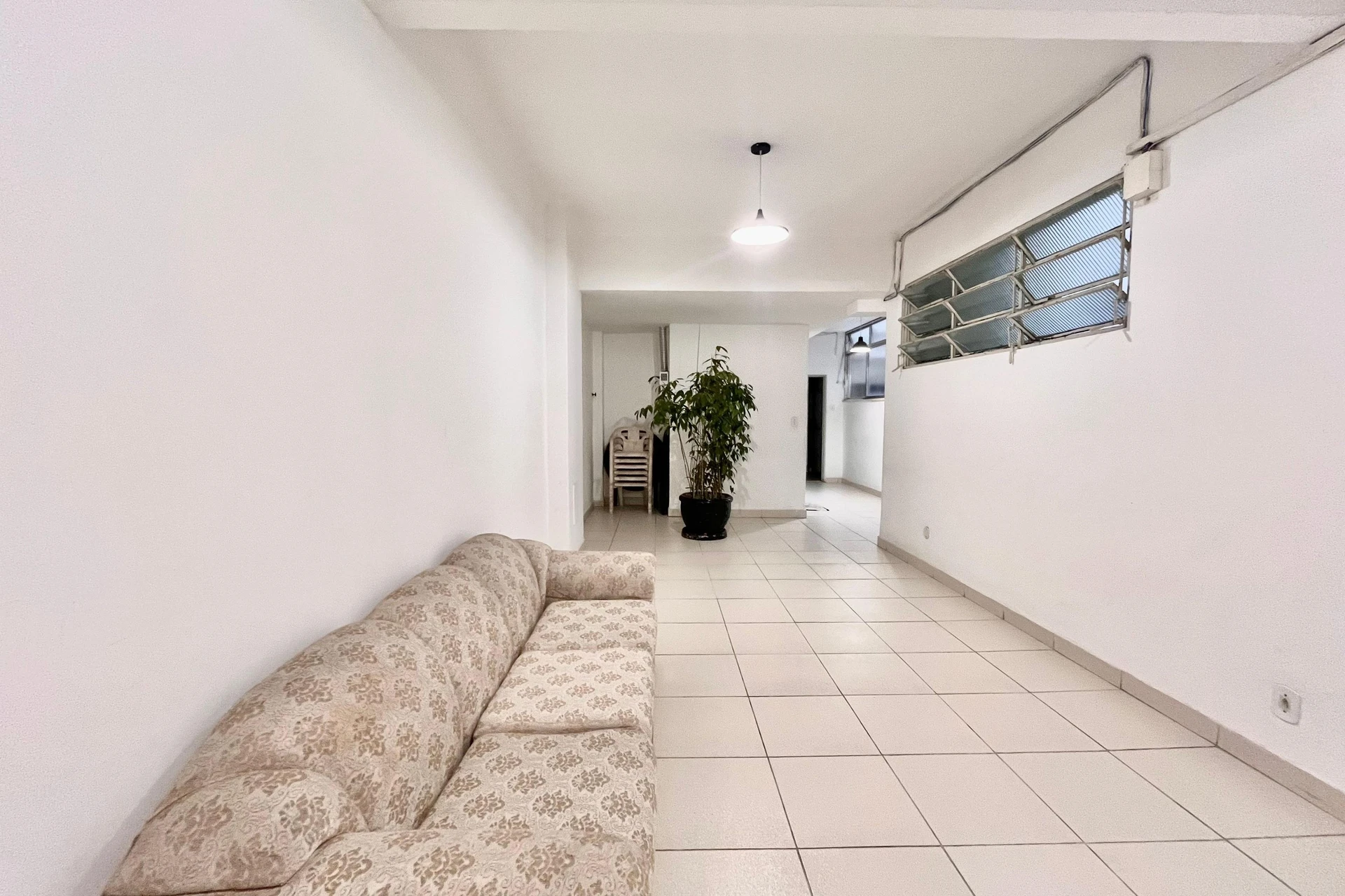 Furnished apartment, 140 m², with a washing machine — photo 32