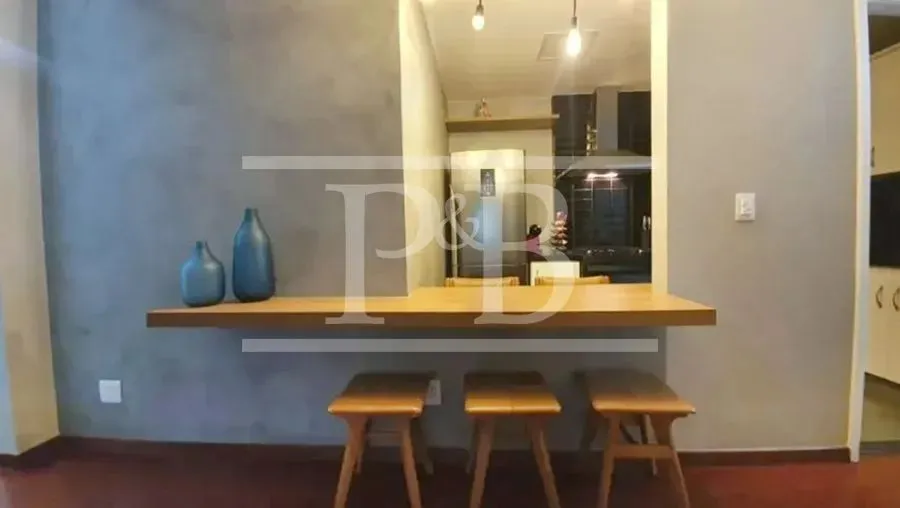Furnished 2-bedroom apartment with open-plan gas kitchen — photo 16