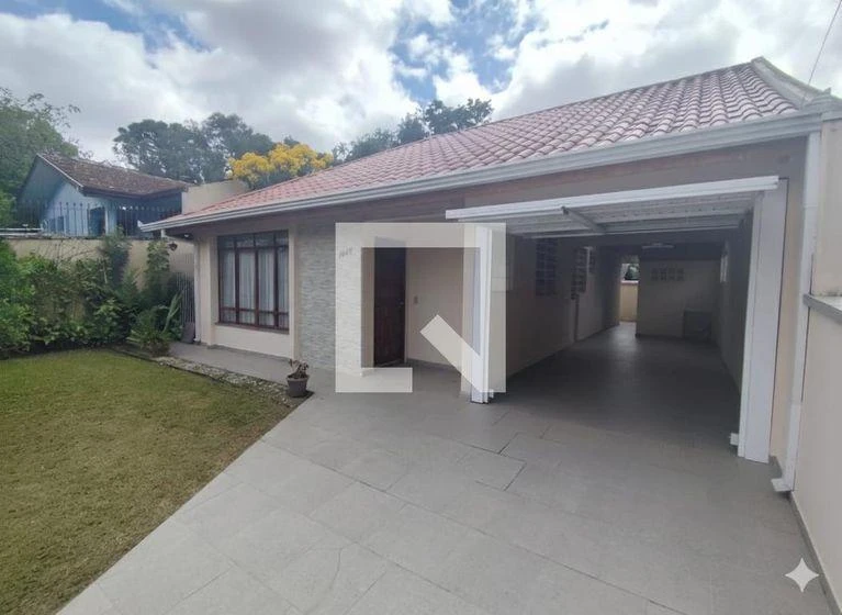 Casa con piso de madera o laminado en Curitiba — photo 4