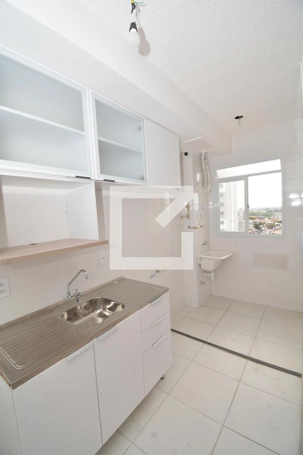 Washing machine in a one-bedroom apartment, 33 m² — photo 60