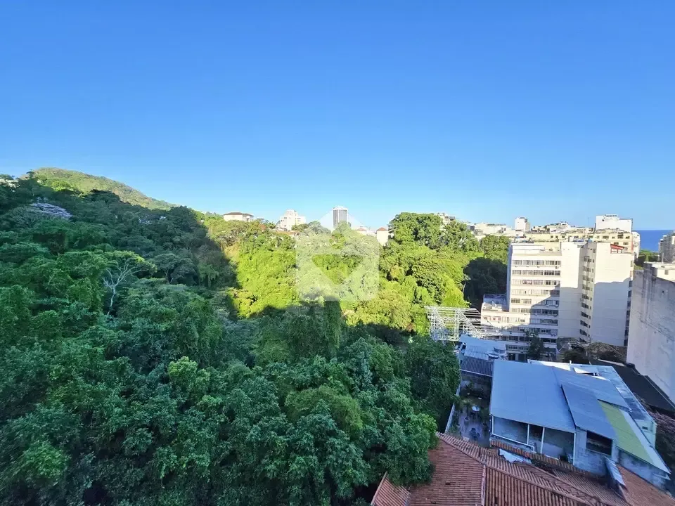 Furnished apartment with 3 bedrooms and 5 bathrooms — photo 5