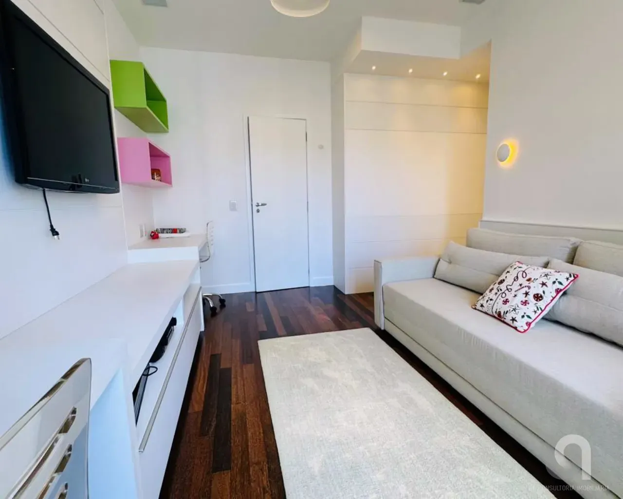 Apartamento de 289 m² com vista para a água e banheira — photo 24