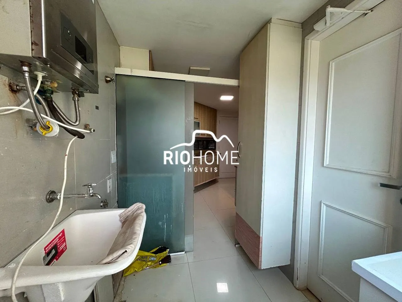 Apartment, 174 m², with a glass-enclosed balcony — photo 39