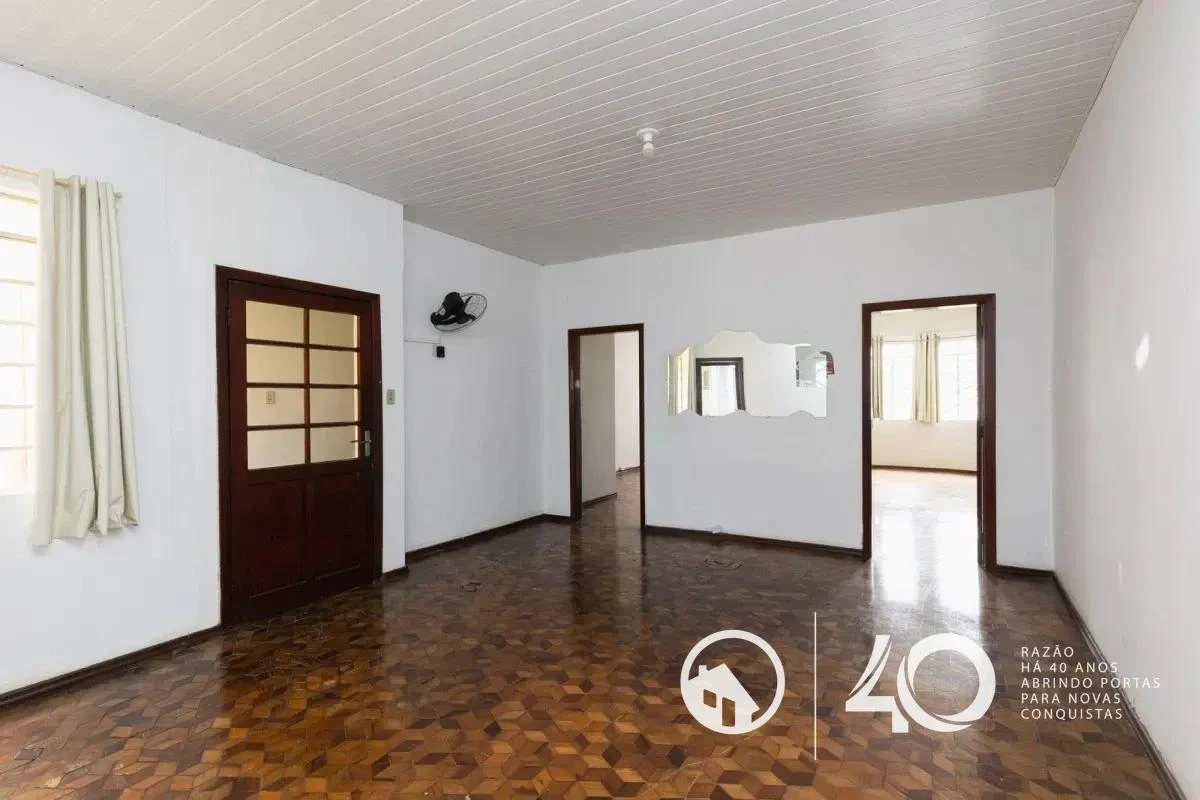 2-bedroom apartment with a washing machine in Curitiba