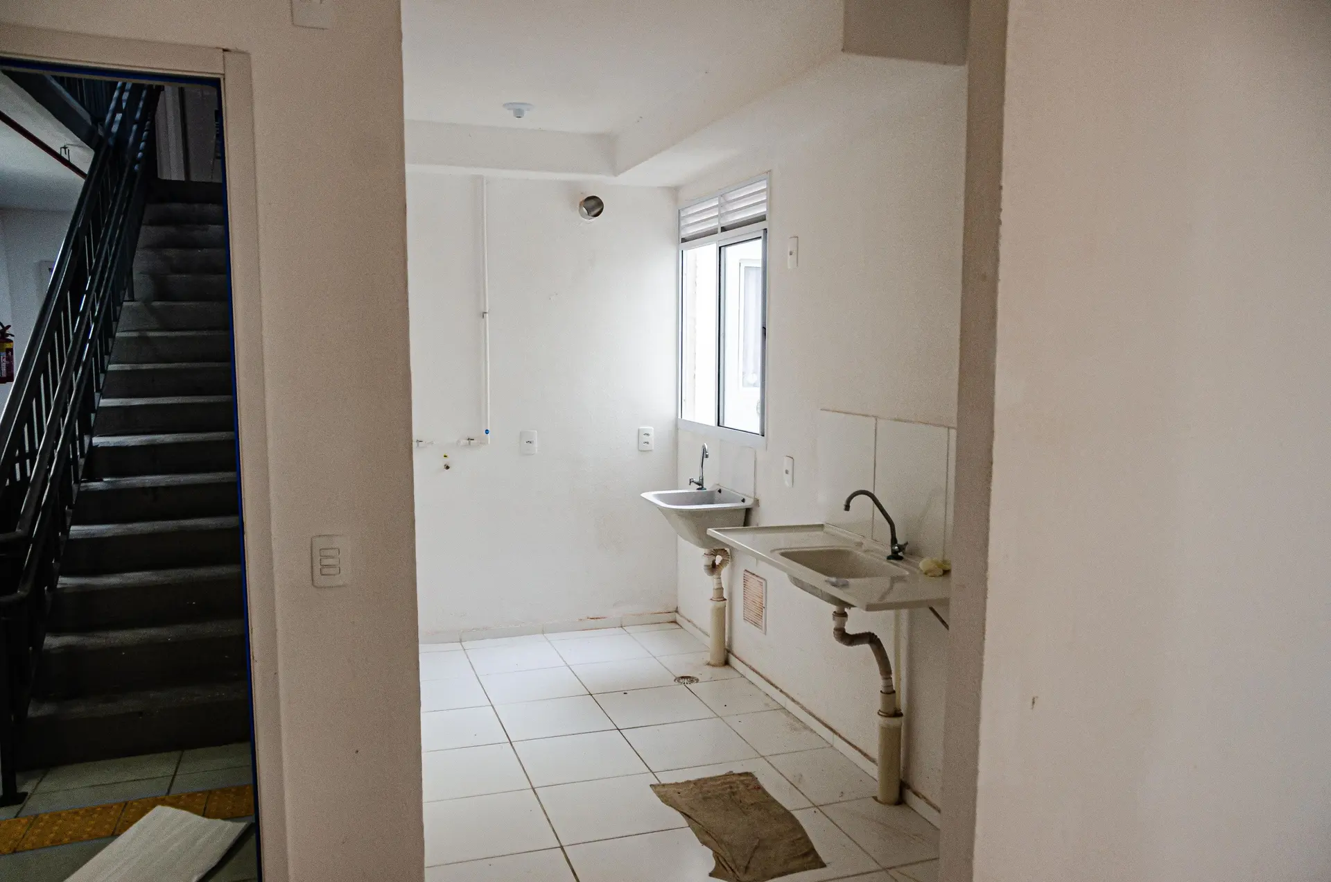 Apartamento sin amueblar con 2 dormitorios y 1 baño — photo 2
