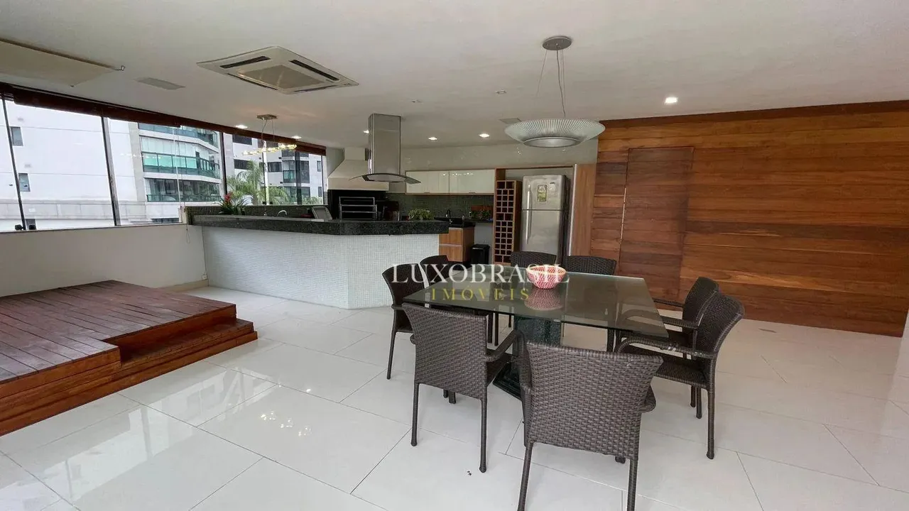 Apartamento mobiliado com 4 quartos e 5 banheiros — photo 5
