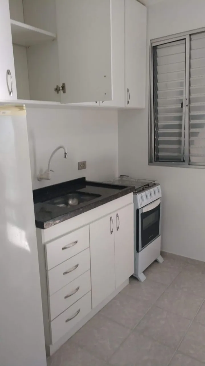 Furnished studio with 1 bedroom, 1 bathroom and parking — photo 13