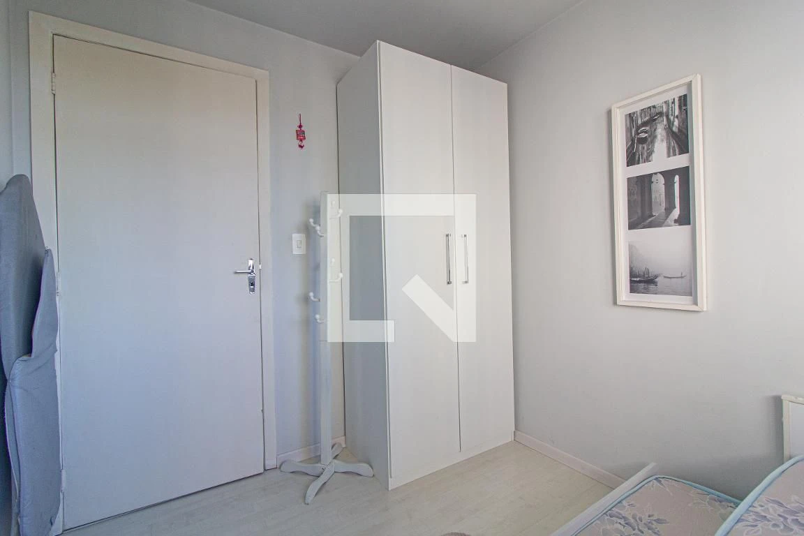 Furnished apartment, 97 m², with a glass-enclosed balcony — photo 24