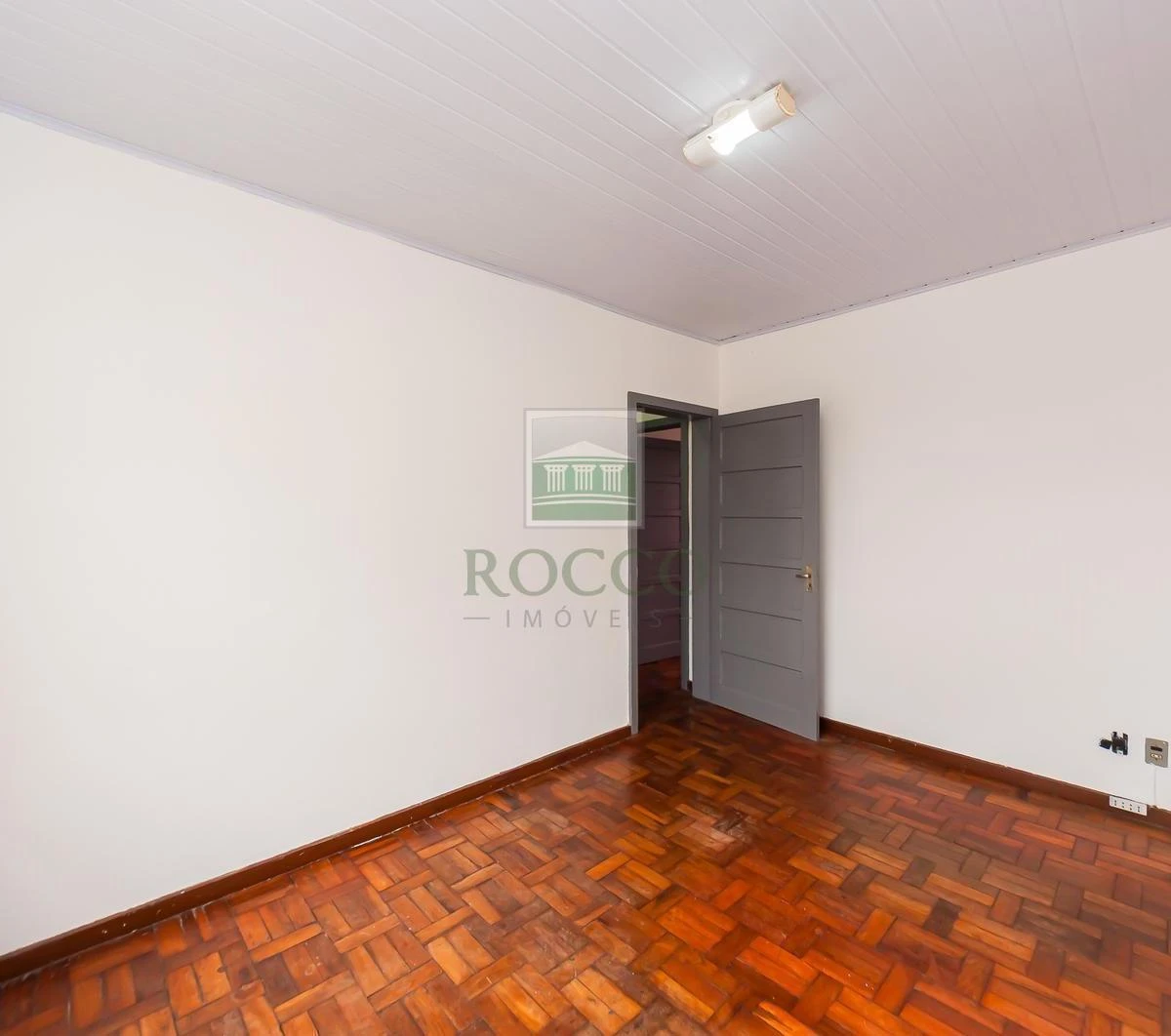 Apartment, 55 m², with a bathtub