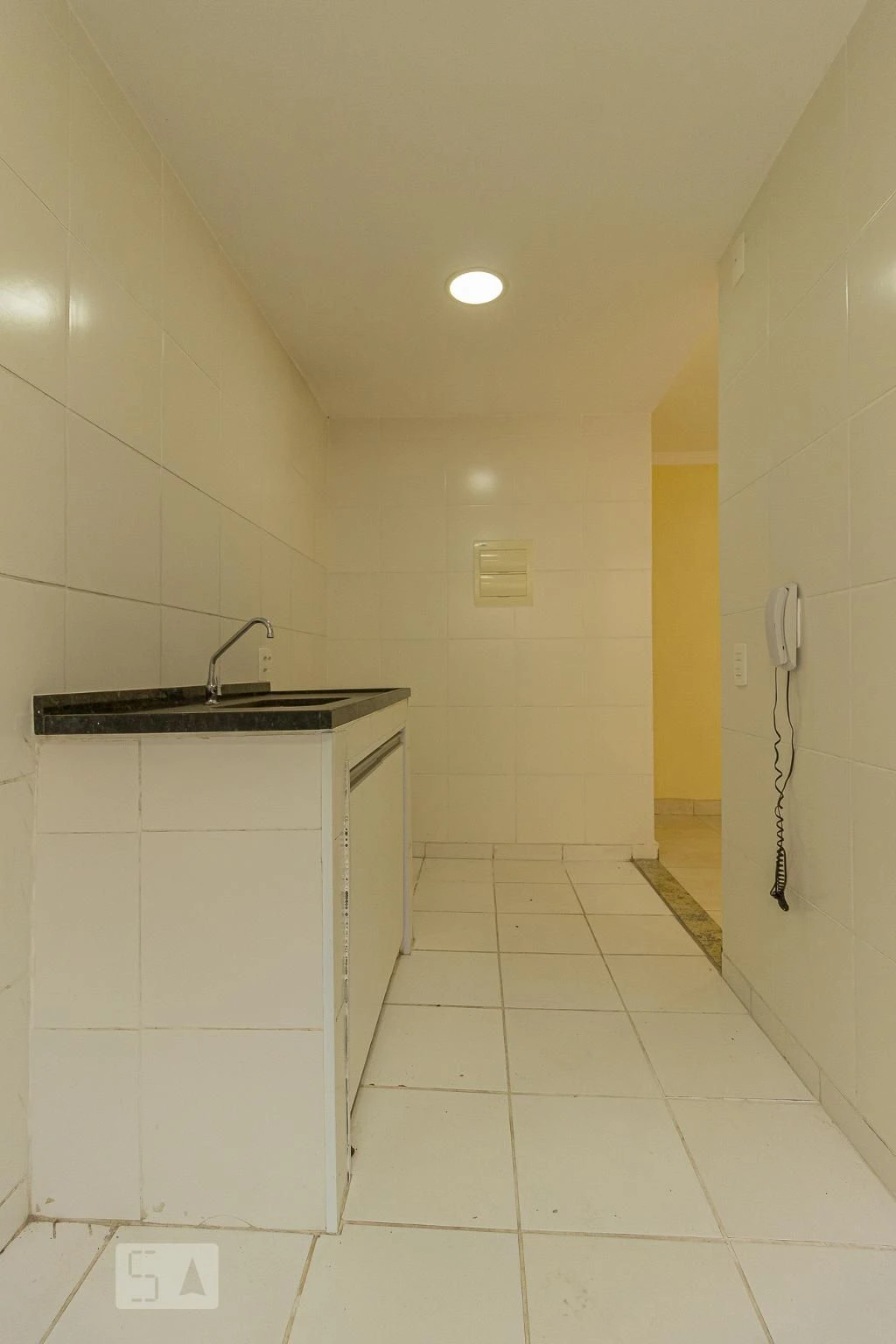 2-bedroom apartment with 1 bathroom and parking — photo 26