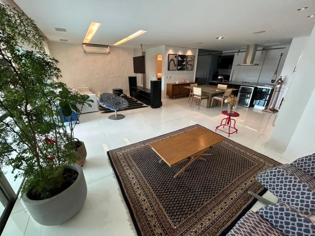 179 m² furnished apartment with 3 en-suites and 4 baths — photo 27