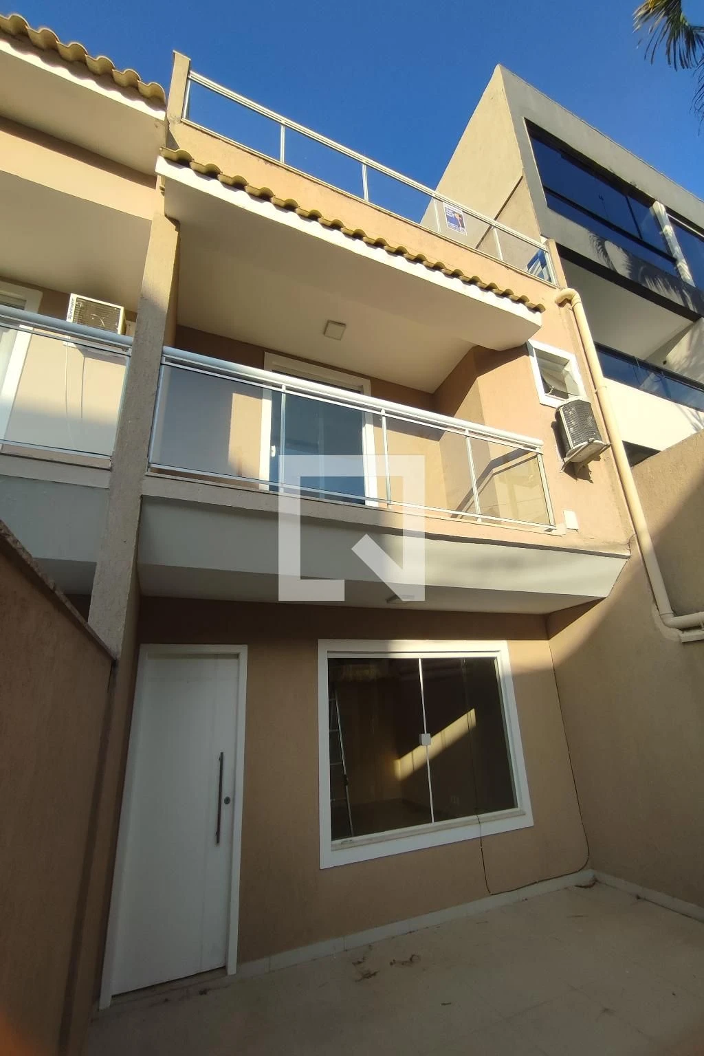 Unfurnished house with 3 bedrooms and 4 bathrooms — photo 37