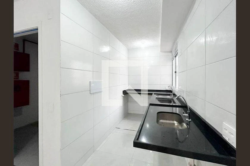 2-bedroom apartment in a building with a gym — photo 40