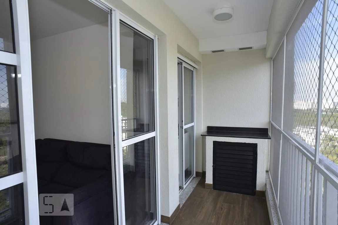 2-bedroom apartment with a mountain view — photo 8