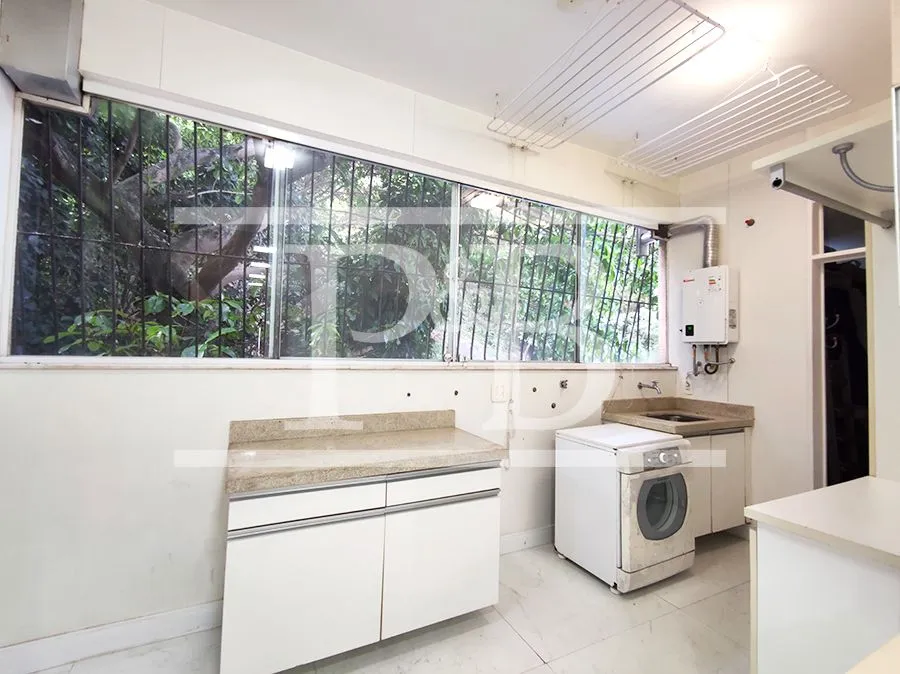 Apartamento de 230 m² com 3 dormitórios e 3 vagas — photo 32