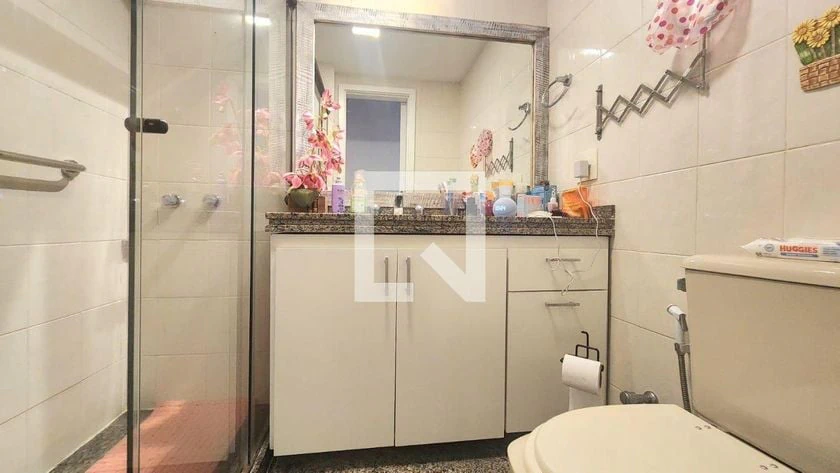 Home office in a 4-bedroom apartment, 220 m² — photo 25