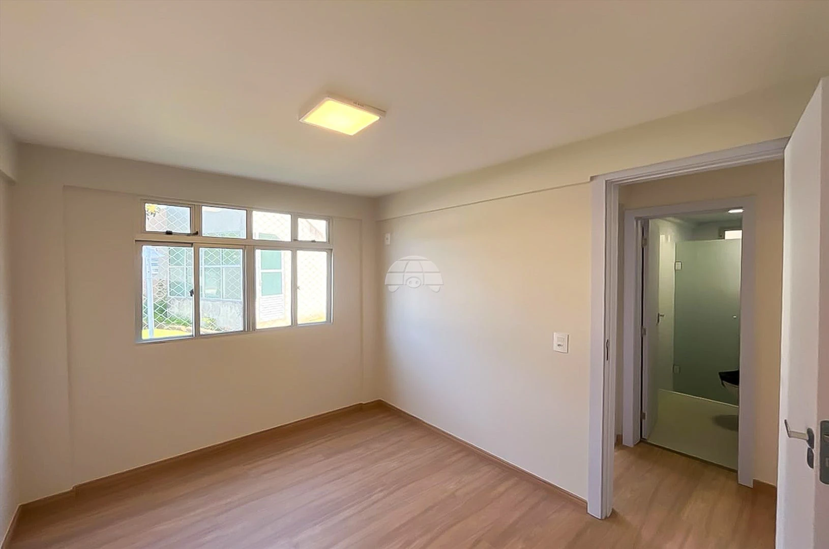 Wood or laminate floors in a 3-bedroom apartment, 50 m² — photo 13