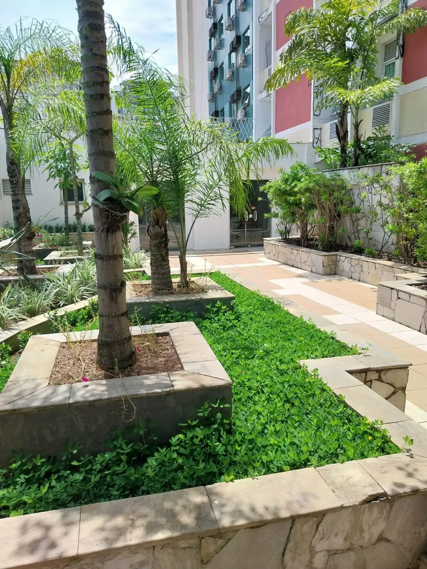 Furnished studio 38 m² on the 5th floor no parking — photo 9