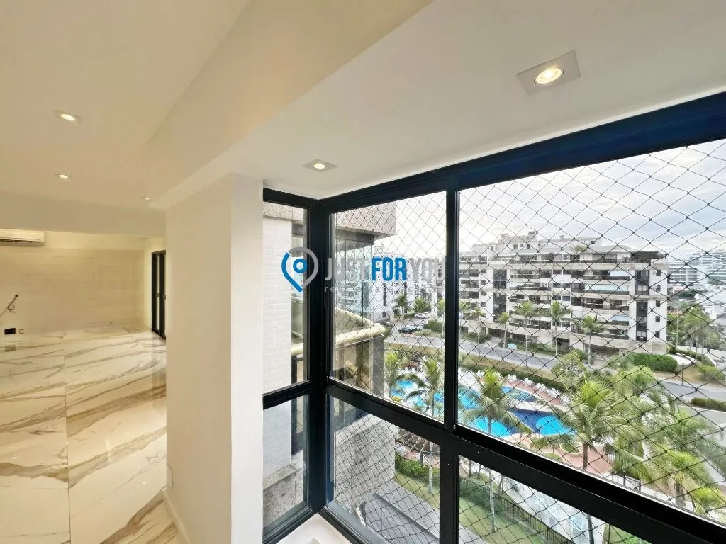 3-bedroom apartment with 5 bathrooms and 370 m² — photo 12