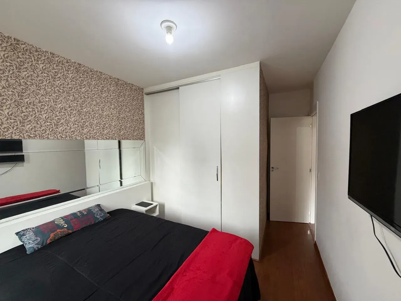 Mountain view in a 2-bedroom apartment, 70 m² — photo 13